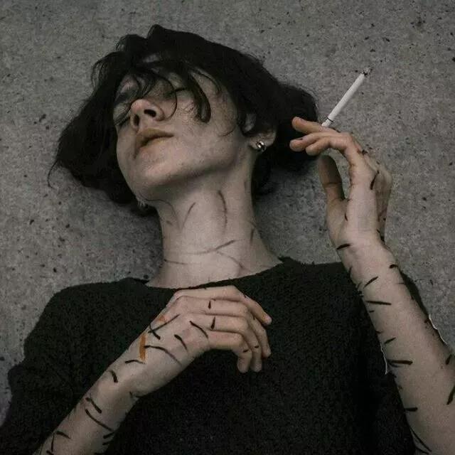 欧美美女头像背后的温馨故事揭秘