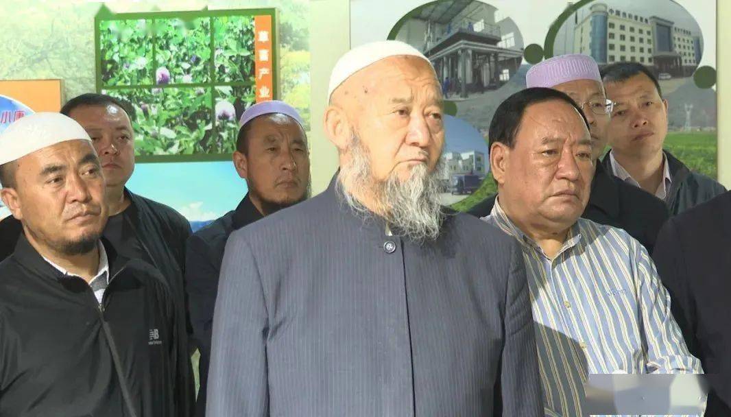 香港全年资料大全香港,仿真方案实施_活动版17.593